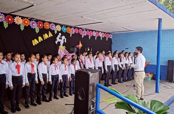 Entretenimiento Voces que inspiran: Niños cantores de la Montaña Florida