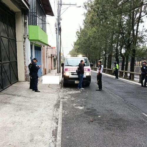 Guatemala Localizan a un hombre sin vida en carril auxiliar del Periférico Localizan a un hombre sin vida en carril auxiliar del Periférico