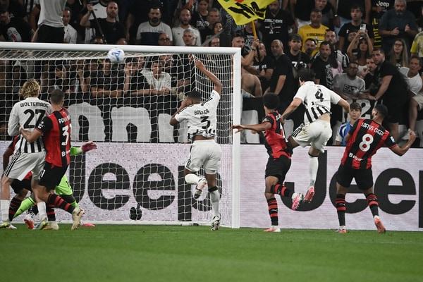 Deportes La Juventus arranca un empate ante el Milan en el descuento
