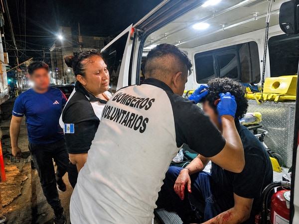 Guatemala Adolescente sufre machetazo durante asalto en tienda