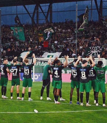 Matt Evans es titular y su equipo clasifica a octavos Deportes • Linz, Austria