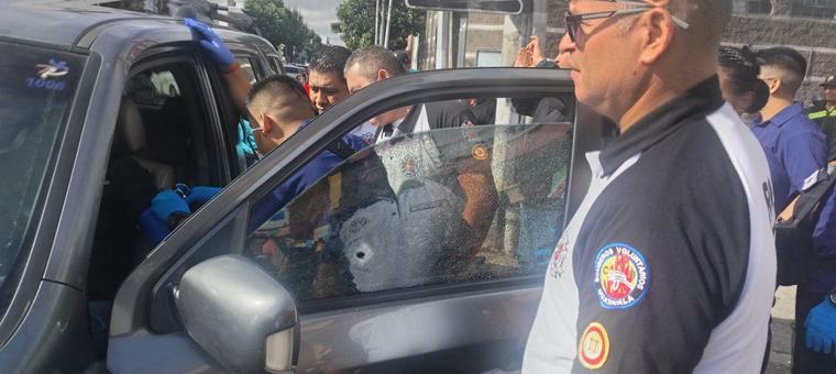Asaltos en el tráfico: fallas de inteligencia e impunidad frenan la respuesta preventiva de la PNC, según analistas