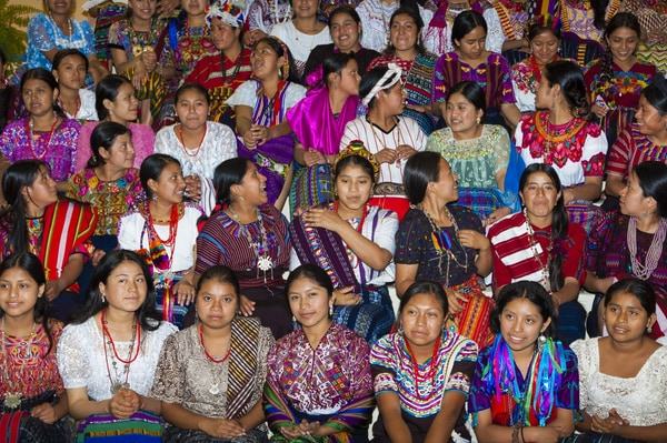 Entretenimiento Colores y tejidos que cuentan la historia de Guatemala