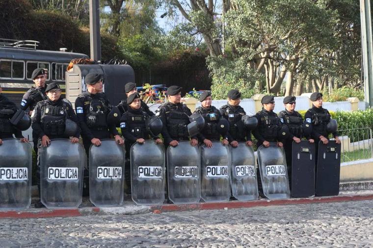 PNC adjudica compra de 50 mil granadas y proyectiles antidisturbios por Q40 millones