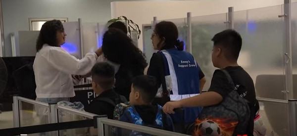 Chapines en Usa Niños son enviados a Guatemala tras la deportación de sus padres