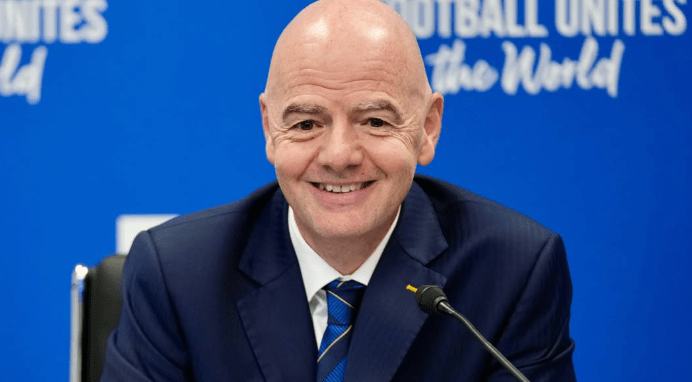Millonario plan de LA FIFA podría llevar a Infantino ante la justicia