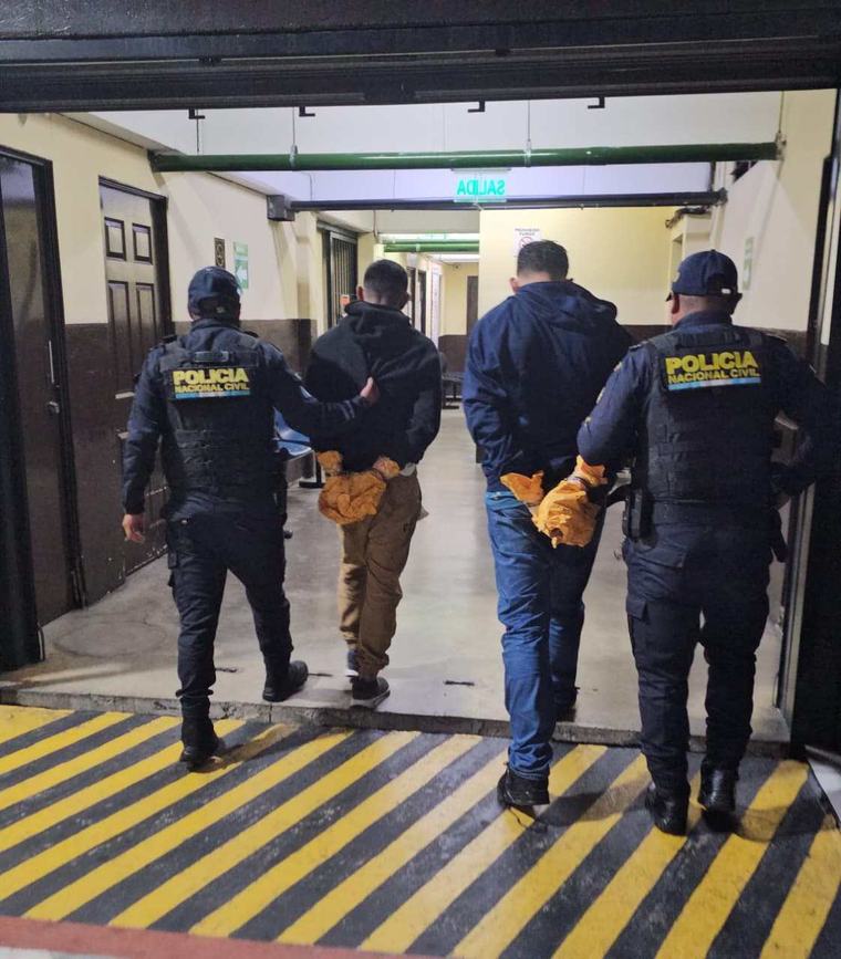 Ataque armado en Mixco desata persecución y termina con dos hondureños capturados