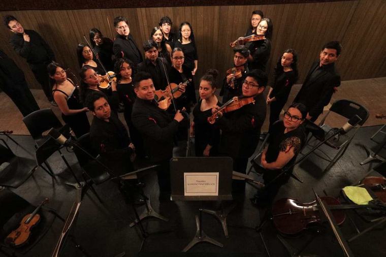 Orquesta OAFA protesta durante concierto por el 77 aniversario de la Escuela Nacional de Danza y exige restitución de su director