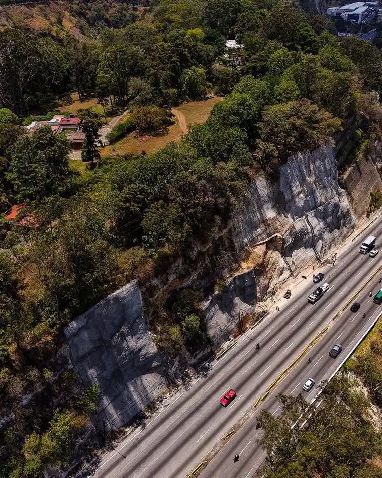 Avanzan obras en la cuesta de Villalobos para reforzar la seguridad vial