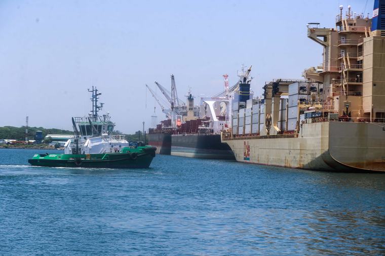 Presupuesto 2027 refuerza fondos para transporte, puertos, infraestructura y Codedes